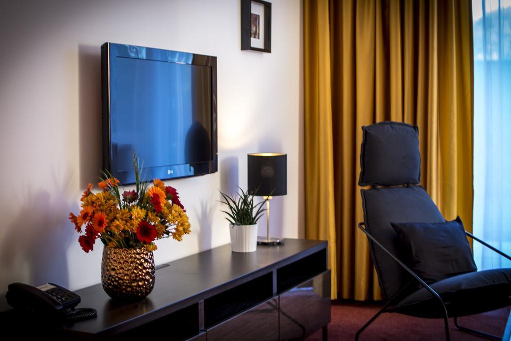 Apartmanovy Dum Landek Ostrava Ngoại thất bức ảnh